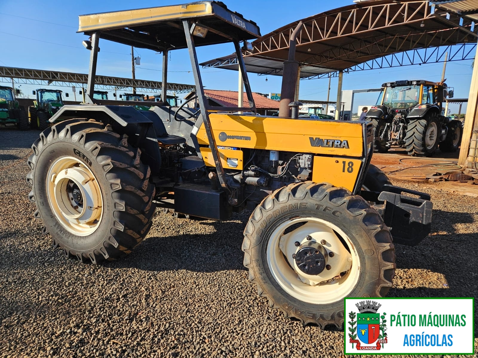 Trator Valtra 785